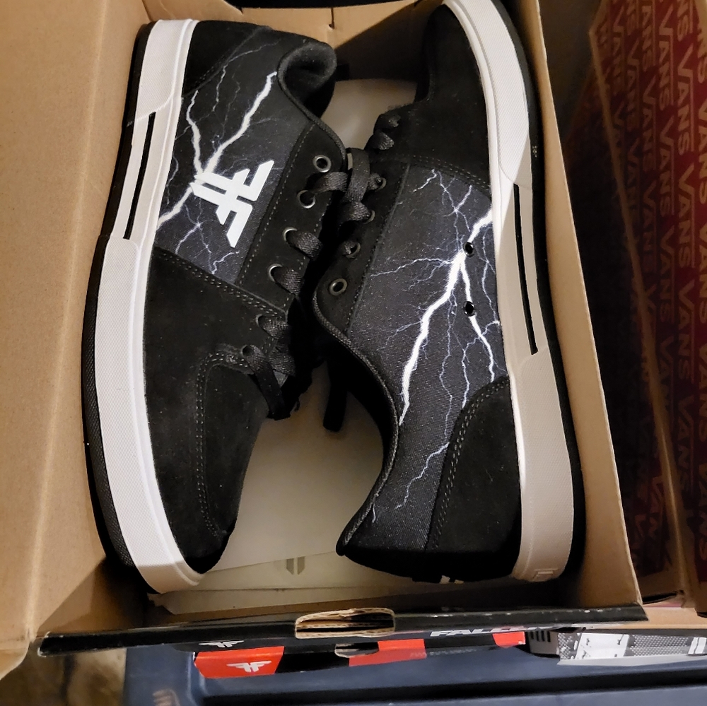 Fallen Patriot Size 10.5